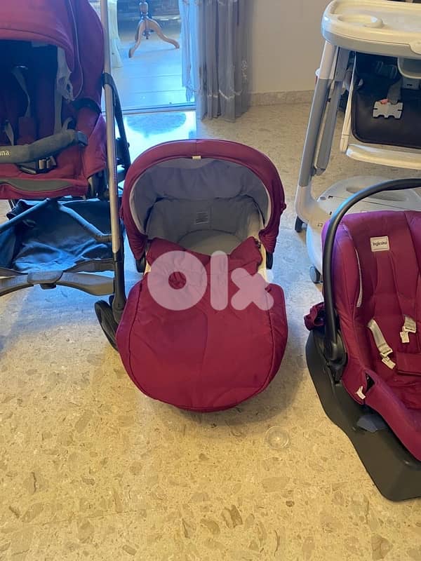 High chair, stroller, car seat…. 4
