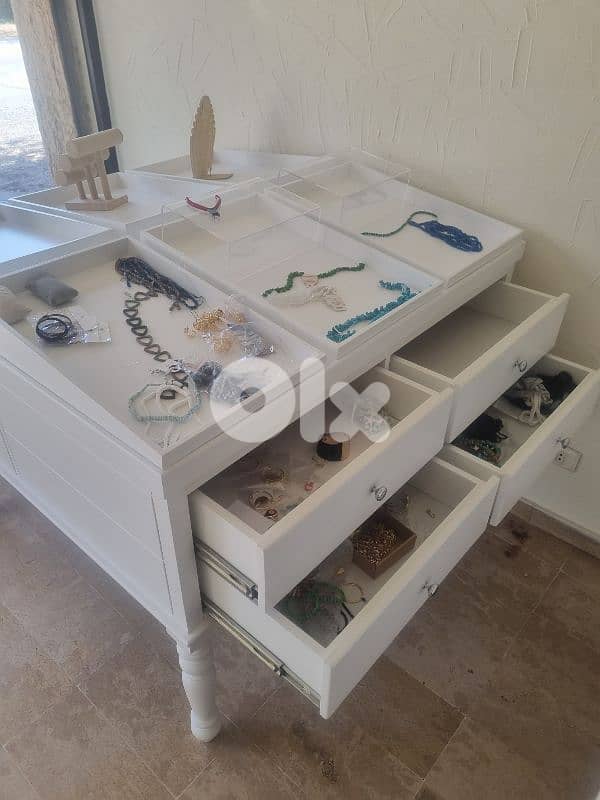 2 tables for jewelry display 0