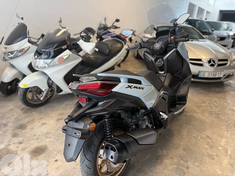X-max 3