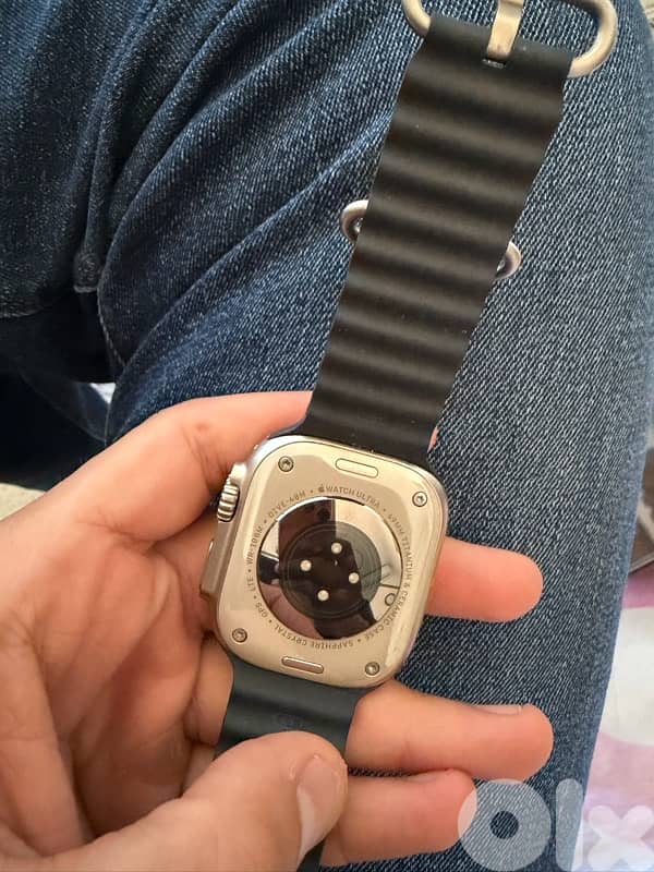Apple Watch ULTRA 1 49 MM Used Like New 5
