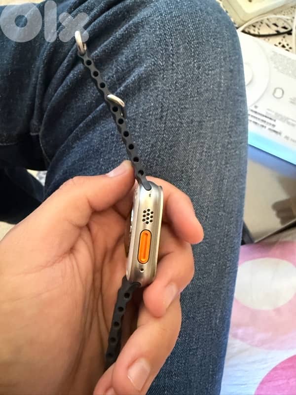 Apple Watch ULTRA 1 49 MM Used Like New 6