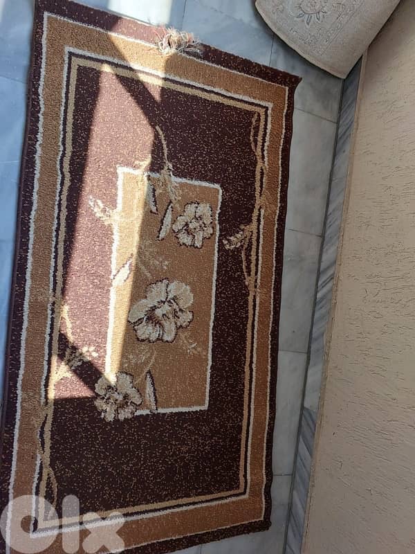 ٨ قطع سجاد للبيع 3