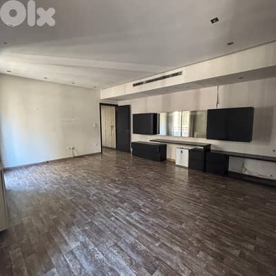 230 Sqm Apartment located in Clemenceau