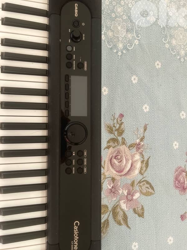 Ct-S410 piano orge like neww 1