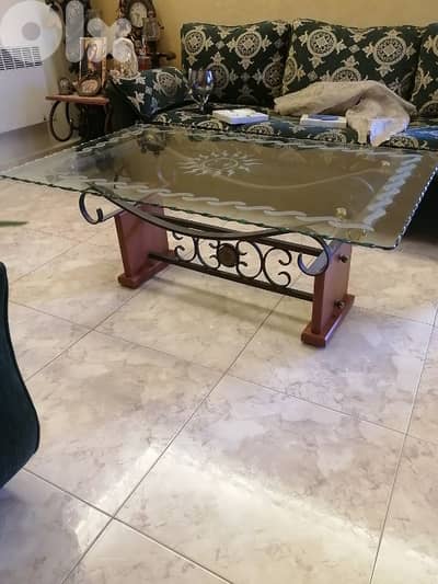 table salon