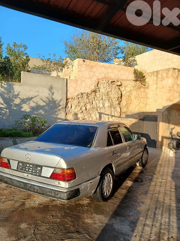 Mercedes-Benz E-Class 1988 0