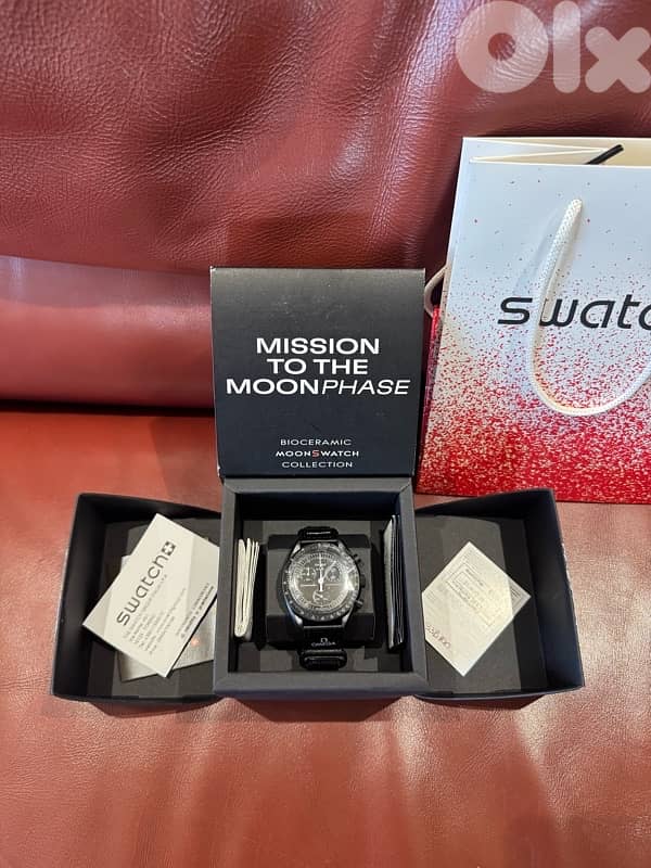 Omega x swatch mission to moonphase 0