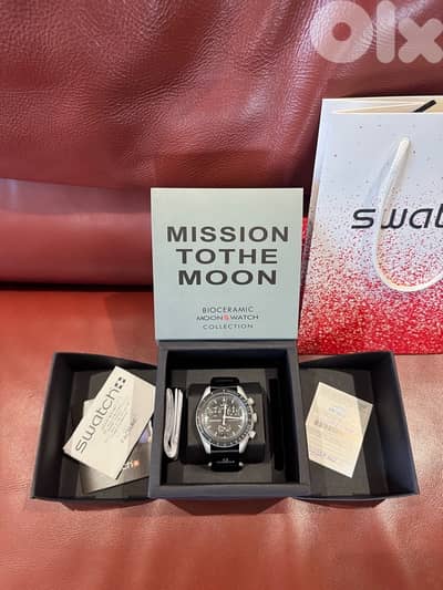 Omega x swatch mission to the moon