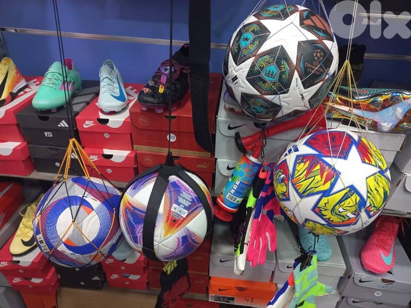 football and shoes original nike w adidas w puma طابات كرة قدم 1
