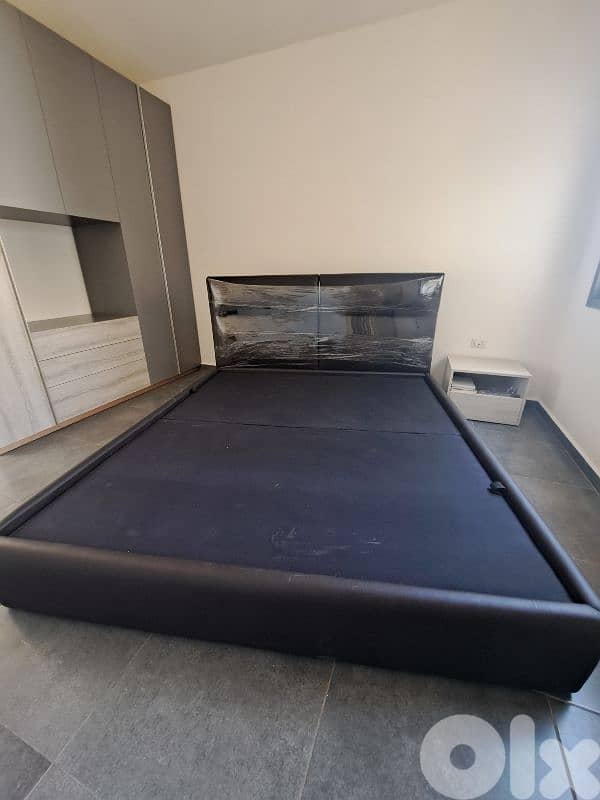 3 beds 4