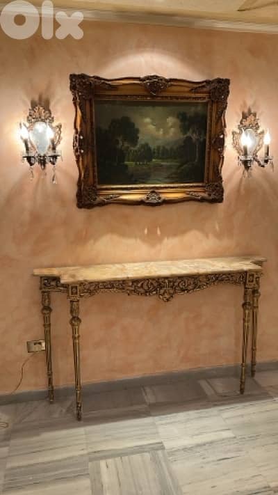 set console + painting + 2 lamps