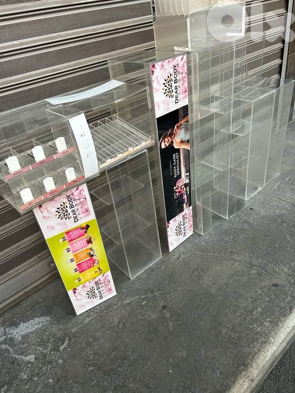 cosmetics Racks Stands 2