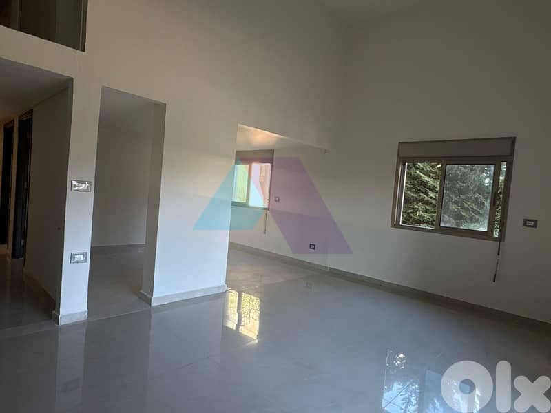 5 bedroom apartment+terrace for rent in Baabdat -شقة للإيجار في بعبدات 0