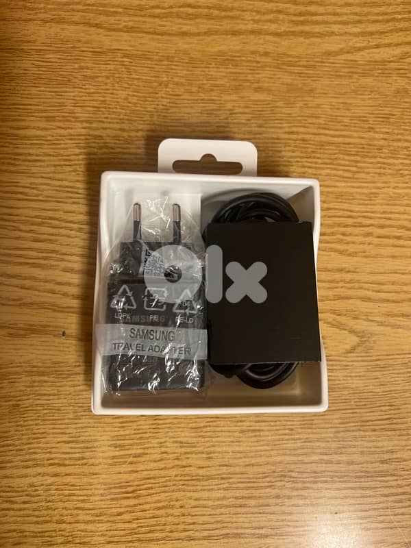ORIGINAL Samsung Charger 45Watts (opened but not used) 2