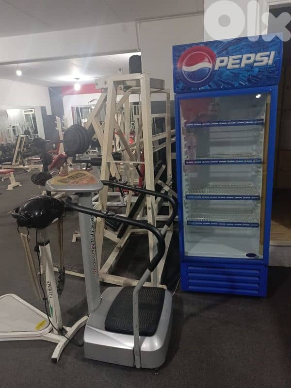full gym equipment نادي كامل للبيع 16