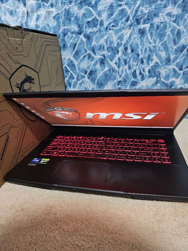 1TB SSD- with box Msi Gaming laptop - core i7 - like new condition 3