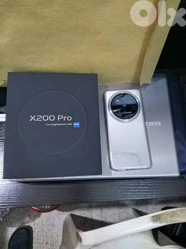 Vivo x200 pro 5g 512Gb 16+16Ram 6