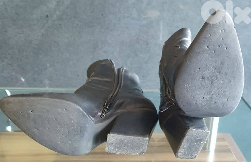 boots Mivida made in Italy  n 36 like new only 5$ b ashrafiye 03723895 5
