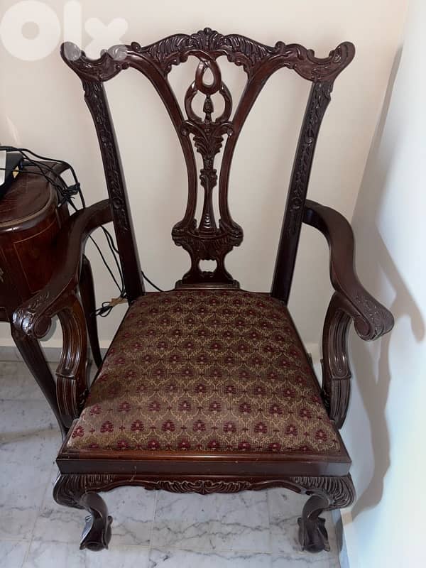2 chairs & 1 table for sale 1