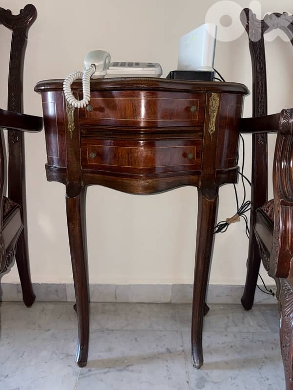 2 chairs & 1 table for sale 2