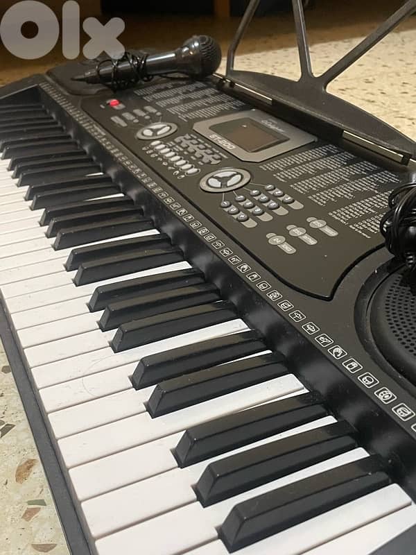 Calypso Keyboard ST-200 1