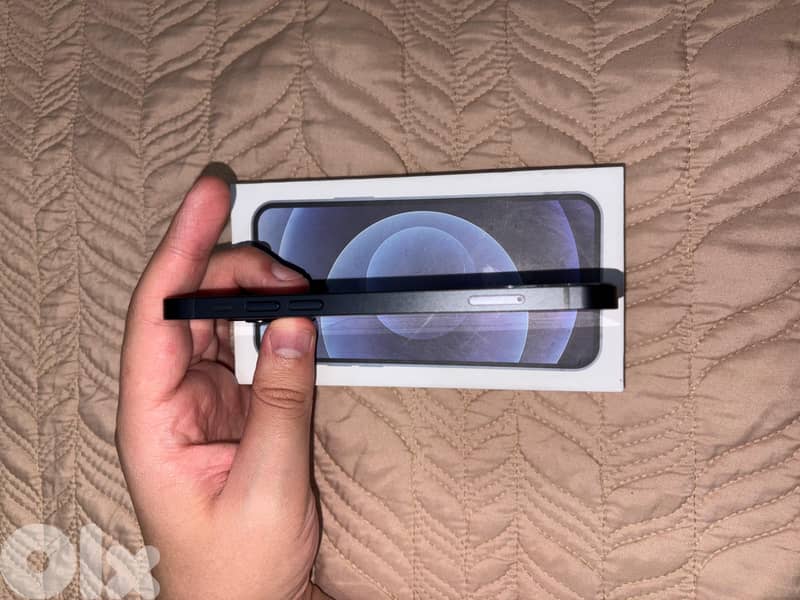Iphone 12 - 128 GB - Open Box Like New 4