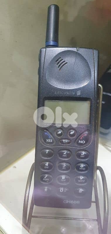 Ericsson 688 dabo maba3ref shi 3ano antique 20$ b ashrafiye 03723895 6