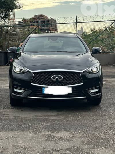 Super Clean Infiniti Q30 series 2017 Company Source