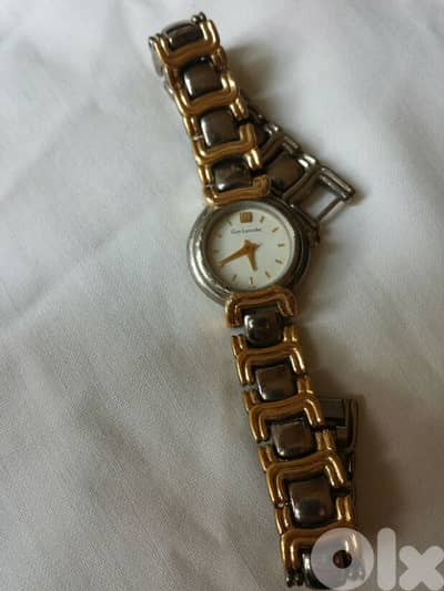 Old Guy Laroche (broken glass) - Not negotiable