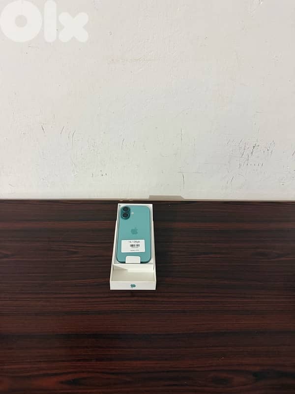 iPhone 16 128Gb (Teal) 1