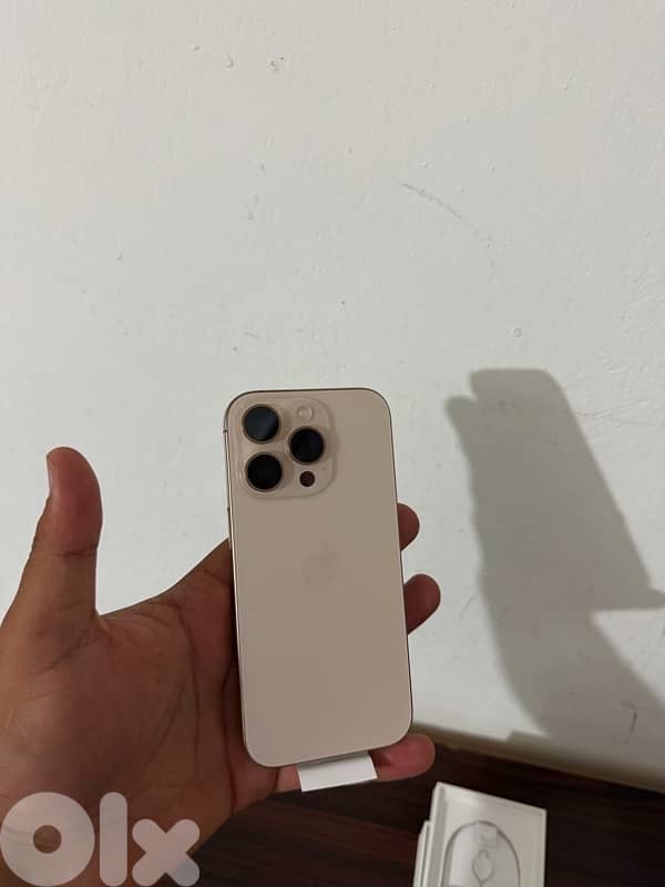 iPhone 16 Pro 256Gb (Desert titanium) 0