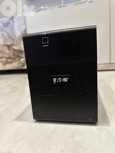 Eaton UPS 900W/1500VA