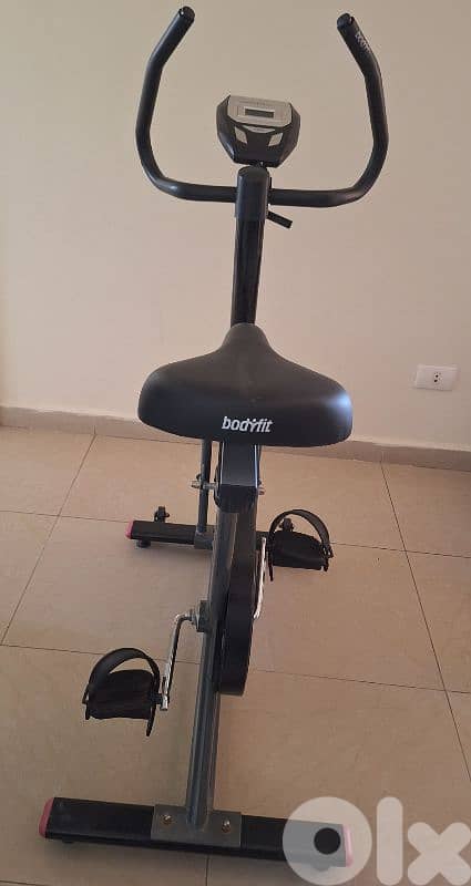 بسكليت منزلية Bodyfit جديدة ب 110 $ 3