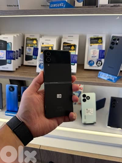 flip 4 6/128gb