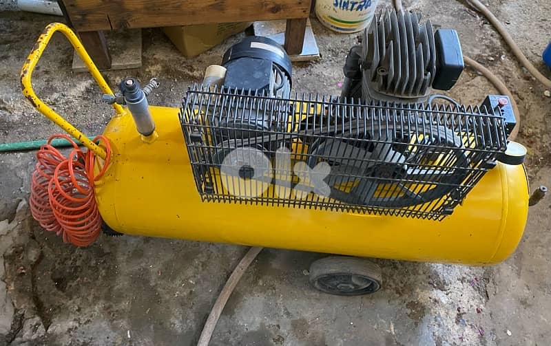 Air Compressor – Italian Motor 2HP – Excellent Condition 2