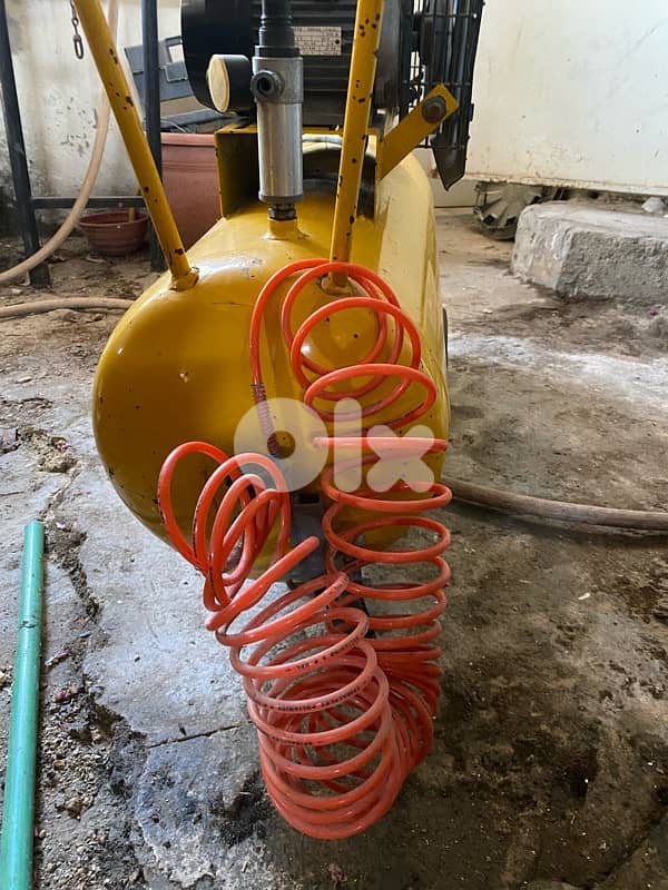 Air Compressor – Italian Motor 2HP – Excellent Condition 5