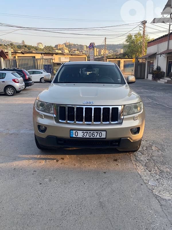 Jeep Grand Cherokee 2011 0