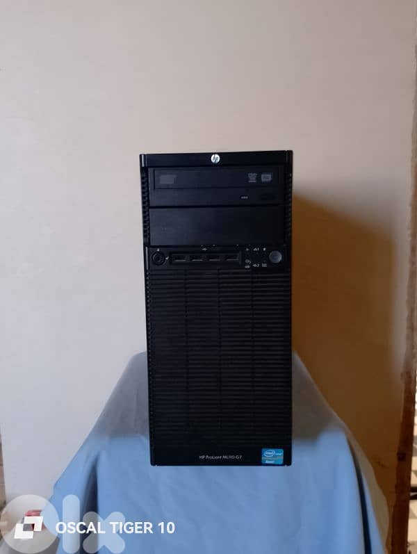 HP Proliant ML110 G7 Server 0