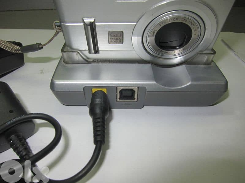 Casio Exilim EX-Z57 Digital Camera, like new 9