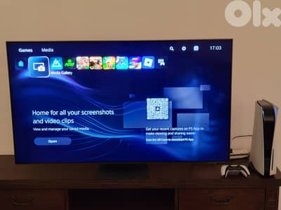 PS5 CD VERSION WITH 2 CONTROLERS