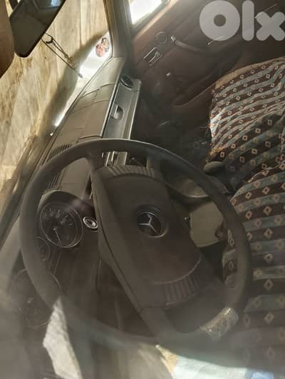 Mercedes-Benz 200 Series 1970
