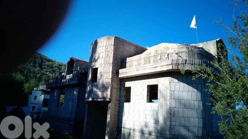 villa For sale in ghineh فيلا للبيع في الغينة 0