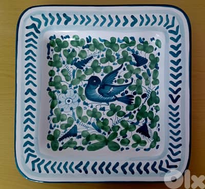 Deruta (Italy) majolica plate with bird