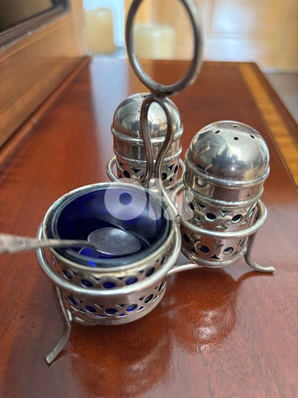 Various silver-plated (not solid silver) items 4
