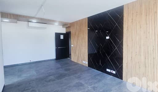 Office rent Dekwaneh Sin el fil مكتب للإيجار الدكوانة سن الفيل FIR2883