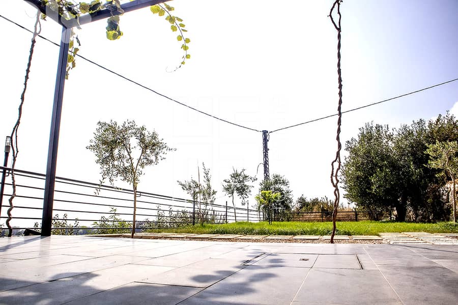 Modern Furnished chalet with Garden in kfardebian 15