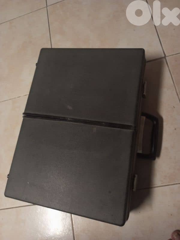 مركز موسيقى محمول من طراز Sanyo G-2615N-2. 6