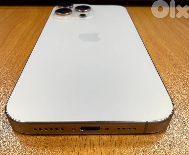 iPhone 16 Pro Max 512GB Like New 2