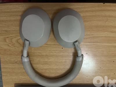 Sony WH-1000XM5-S noise cancelling headphones