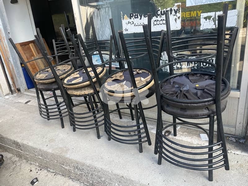 chairs 0